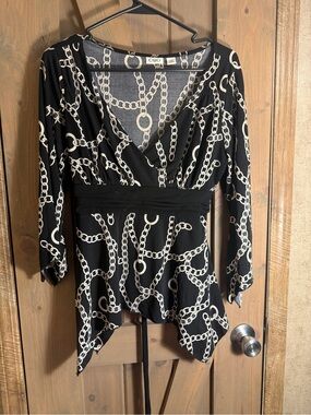 Cato Black & White Chain-Print V-Neck Tie-Waist Blouse